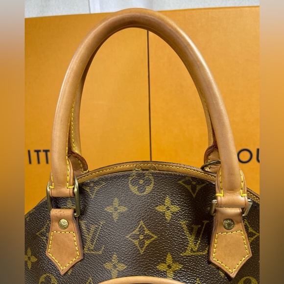 ❌SOLD❌  🌸ELLIPSE PM HANDBAG MONOGRAM - Picture 12 of 16